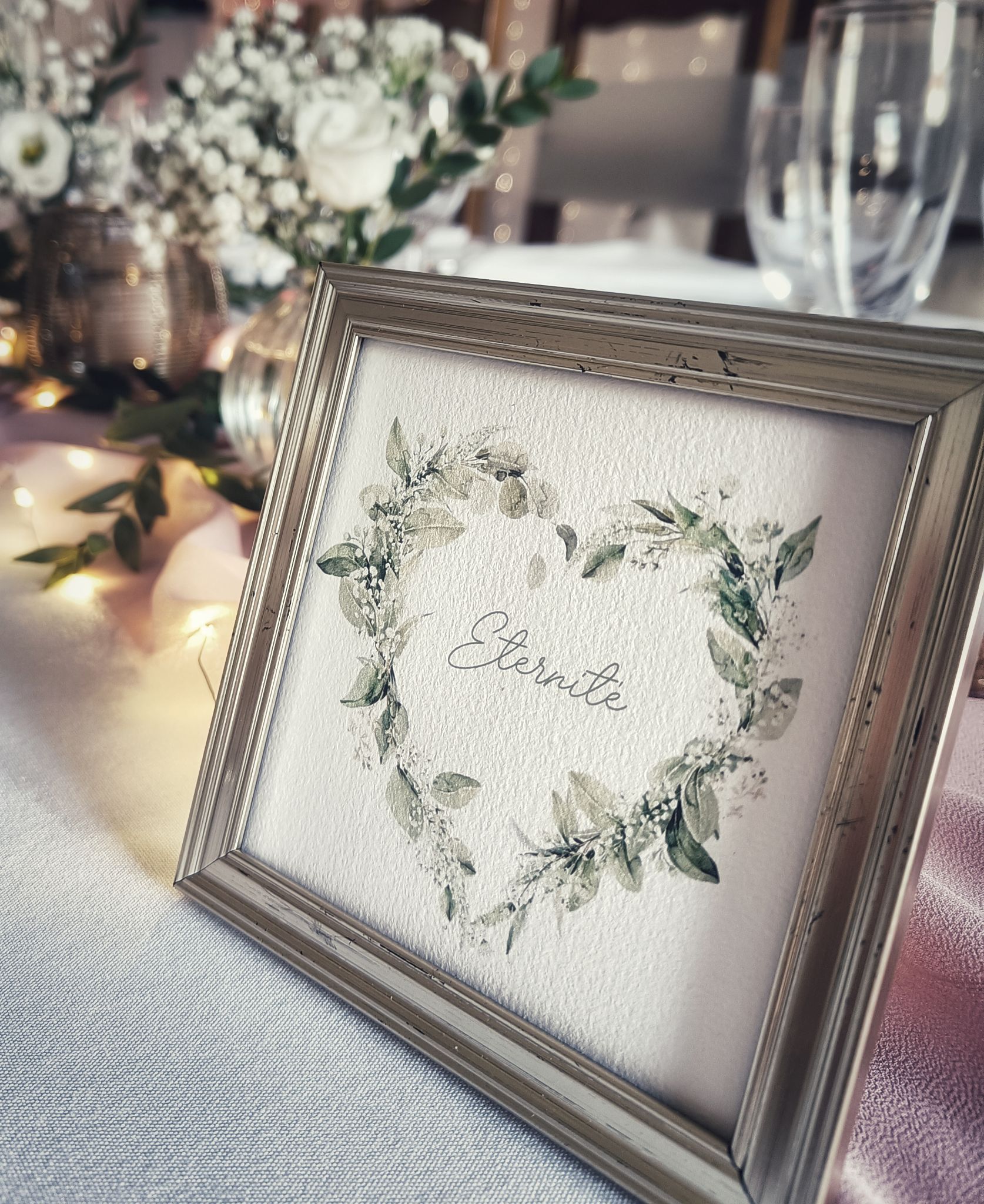 Nom table mariage cadre or